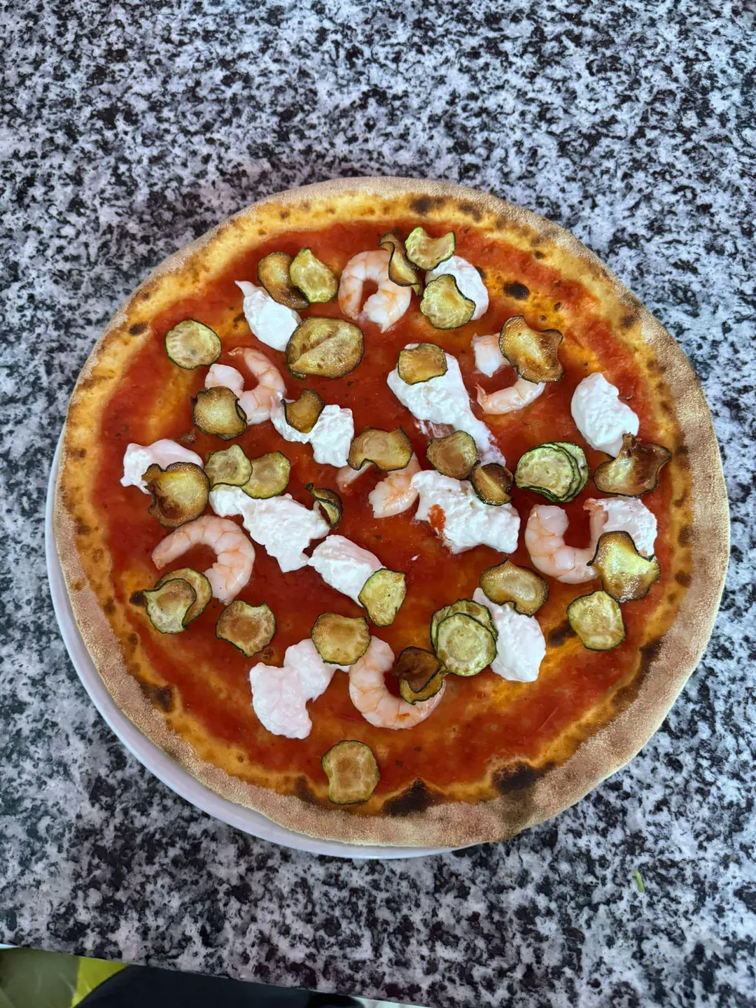 Pizza mare con gamberetti